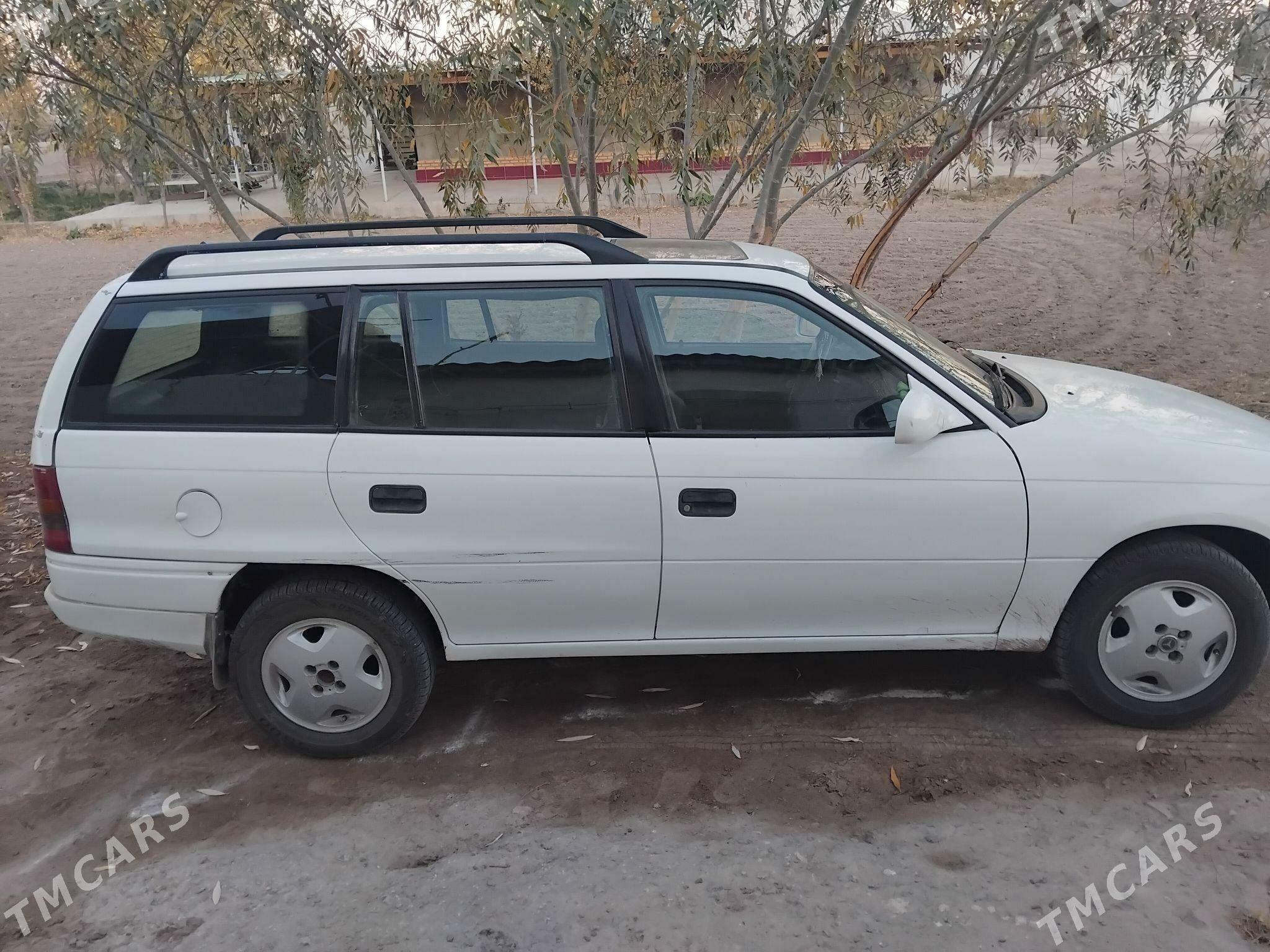 Opel Astra 1994 - 40 000 TMT - Болдумсаз - img 2