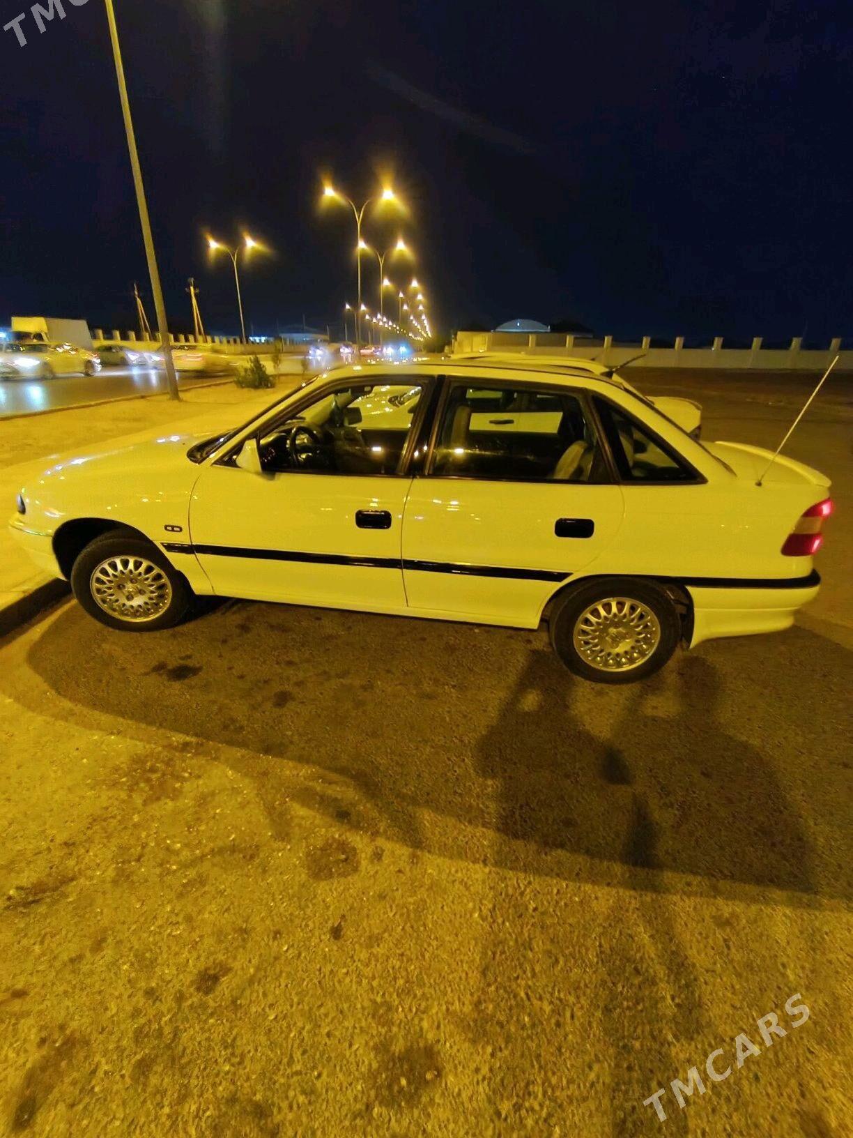 Opel Astra 1993 - 40 000 TMT - Tejen - img 4