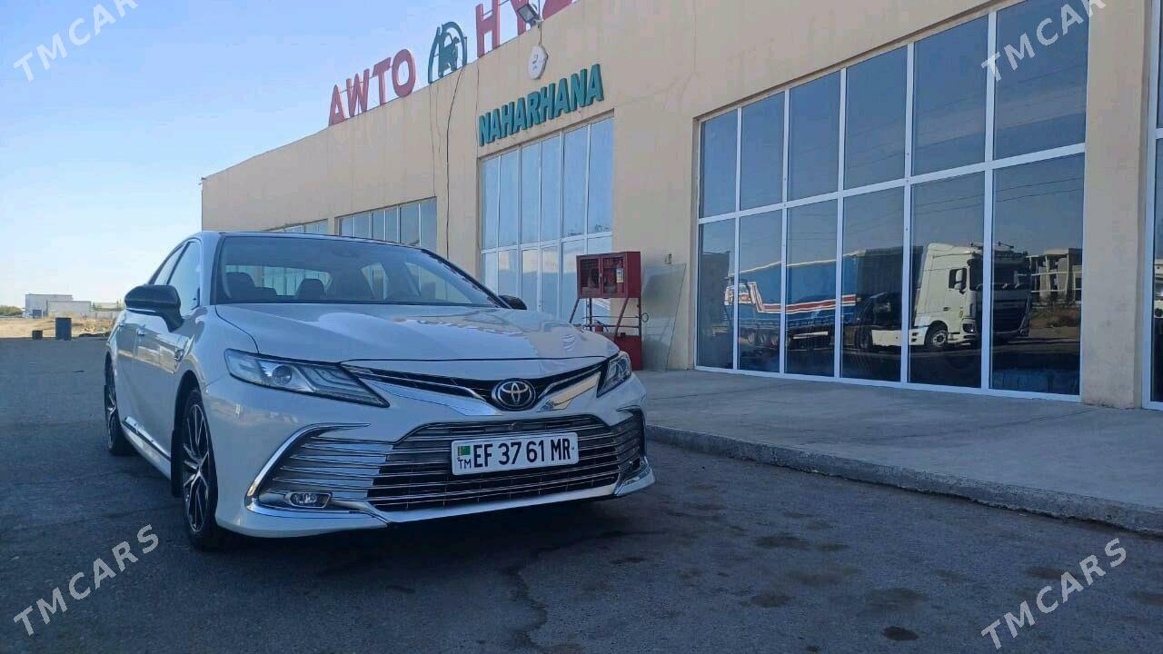 Toyota Camry 2023 - 420 000 TMT - Мары - img 2