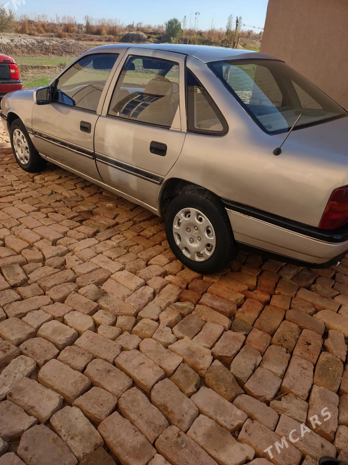 Opel Vectra 1990 - 20 000 TMT - Görogly (Tagta) - img 1