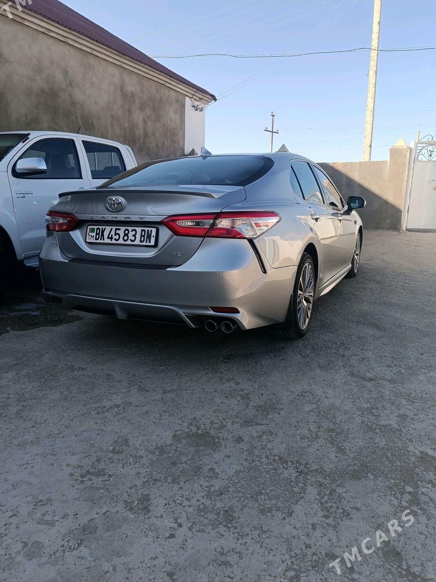 Toyota Camry 2020 - 310 000 TMT - Джебел - img 3