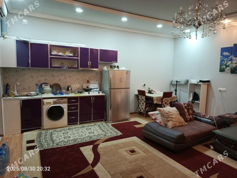 1 kom arenda jay - Hitrowka - img 1