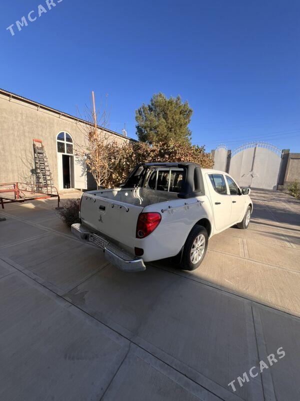 Mitsubishi L200 2013 - 155 000 TMT - Туркменабат - img 3
