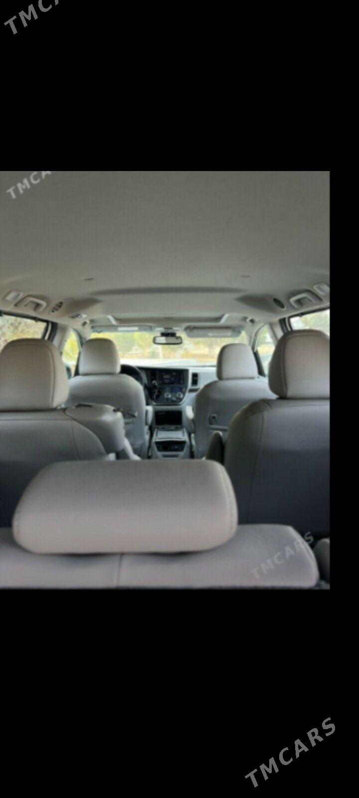 Toyota Sienna 2019 - 450 000 TMT - Köneürgenç - img 10