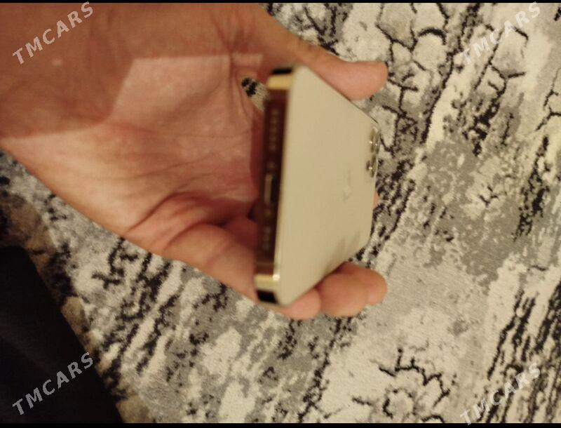 Iphone 12pro - Büzmeýin - img 4