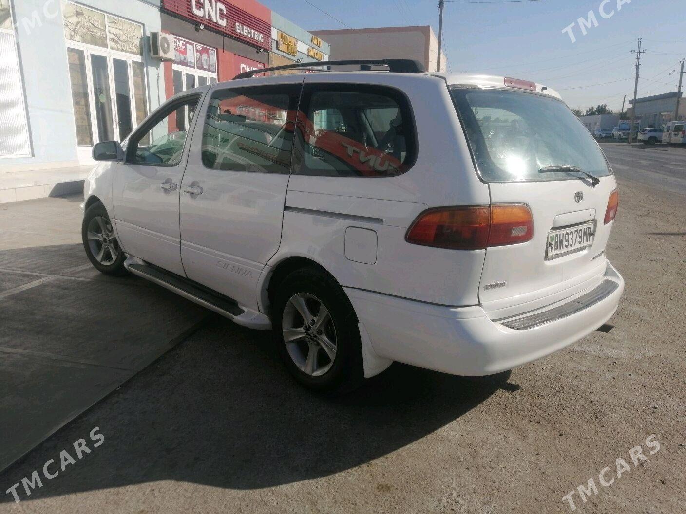 Toyota Sienna 2002 - 145 000 TMT - Mary - img 2