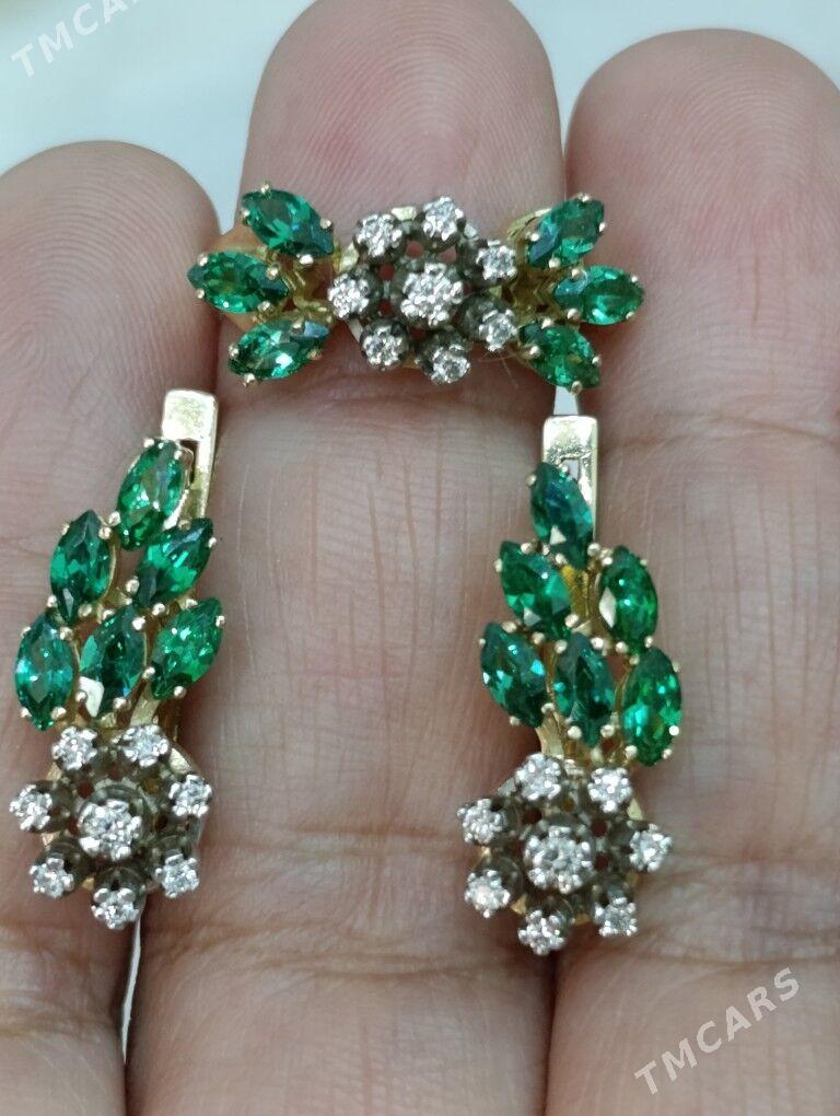 Gyzyl yerewan komlekt - Мир 4 - img 3