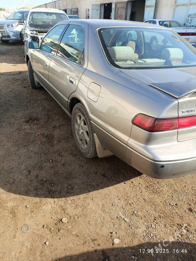 Toyota Camry 1998 - 148 000 TMT - Мары - img 6