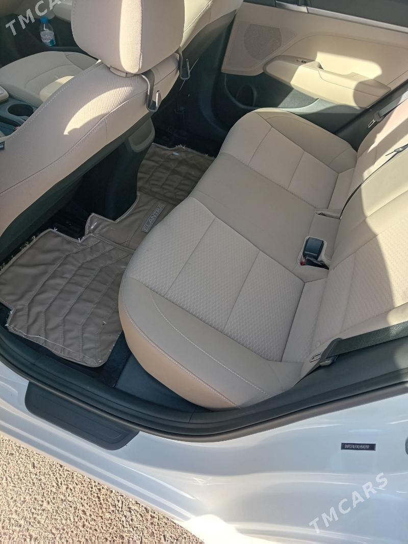 Hyundai Elantra 2019 - 225 000 TMT - Aşgabat - img 3