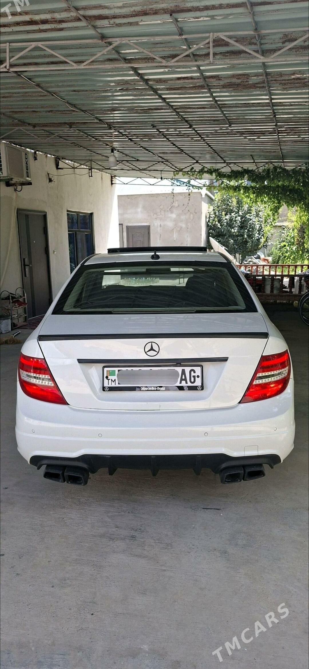 Mercedes-Benz C-Class 2011 - 210 000 TMT - 30 мкр - img 2