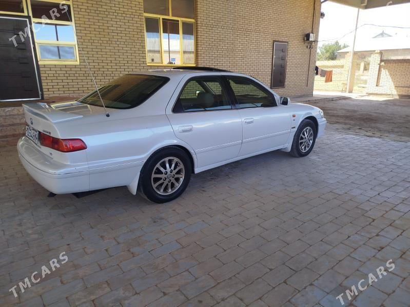 Toyota Camry 2001 - 185 000 TMT - Мары - img 3