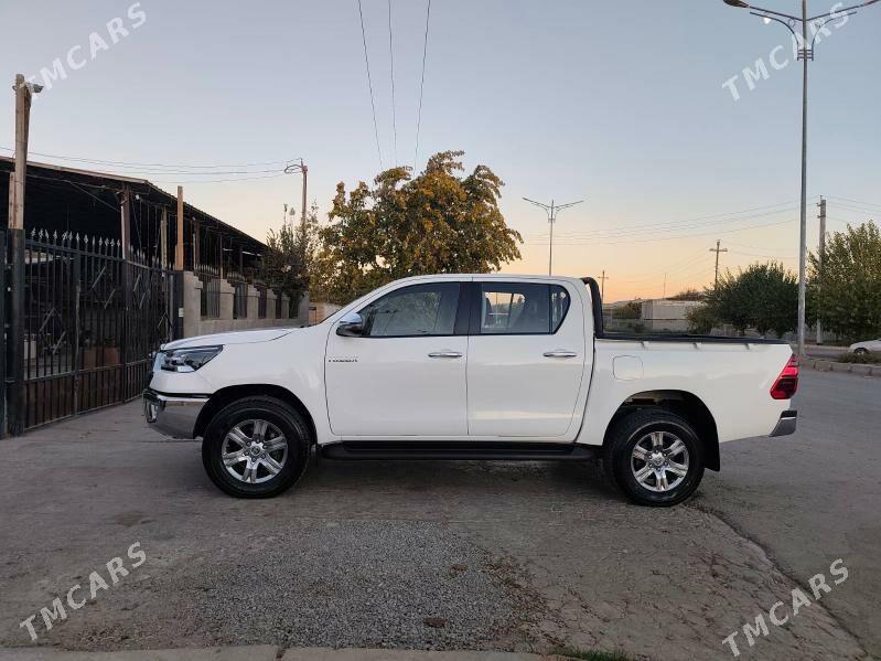 Toyota Hilux 2024 - 620 000 TMT - Туркменабат - img 4