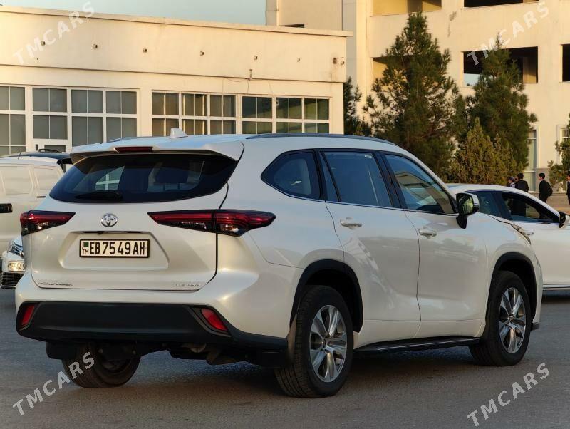Toyota Highlander 2022 - 520 000 TMT - Ашхабад - img 4