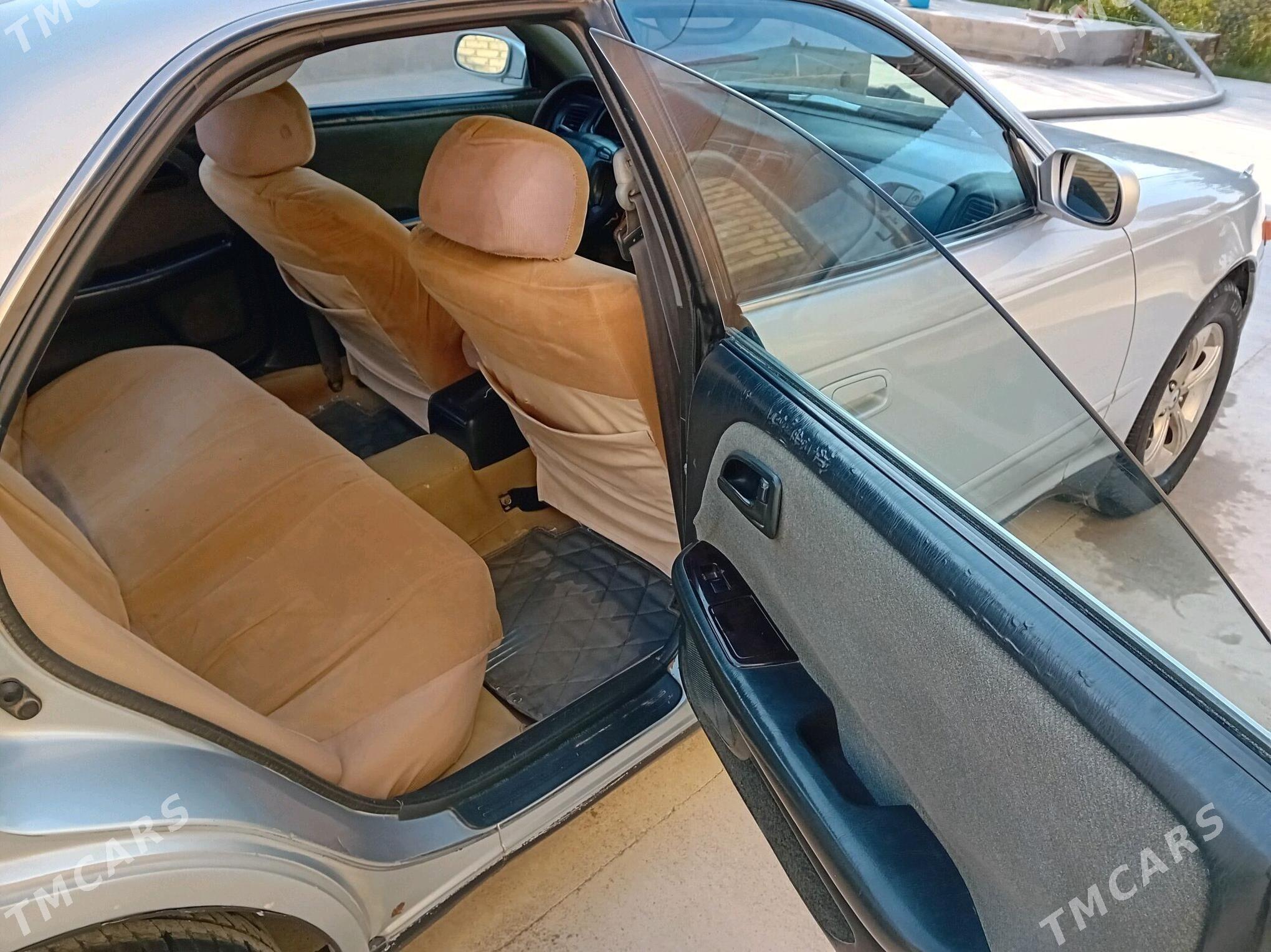 Toyota Mark II 1995 - 60 000 TMT - Мургап - img 6