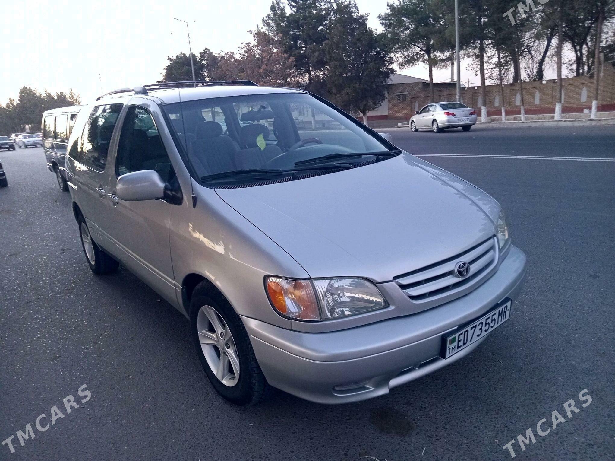 Toyota Sienna 2002 - 180 000 TMT - Sakarçäge - img 6