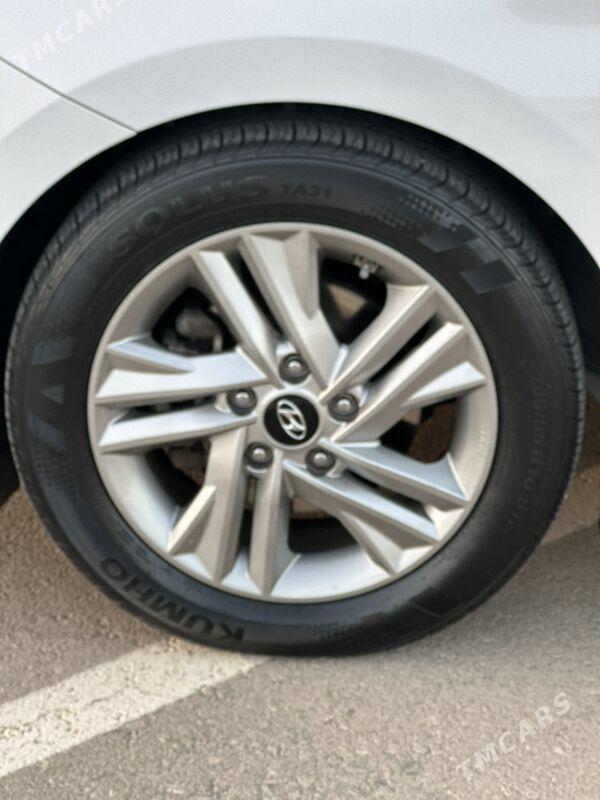 Hyundai Elantra 2020 - 235 000 TMT - Aşgabat - img 5