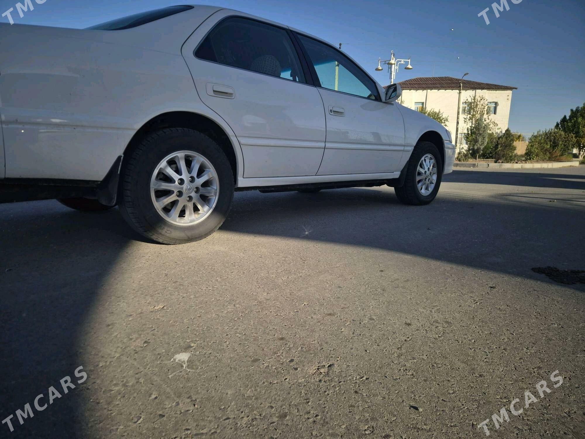 Toyota Camry 1997 - 145 000 TMT - Дашогуз - img 2