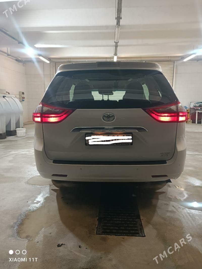 Toyota Sienna 2019 - 670 000 TMT - Ашхабад - img 2