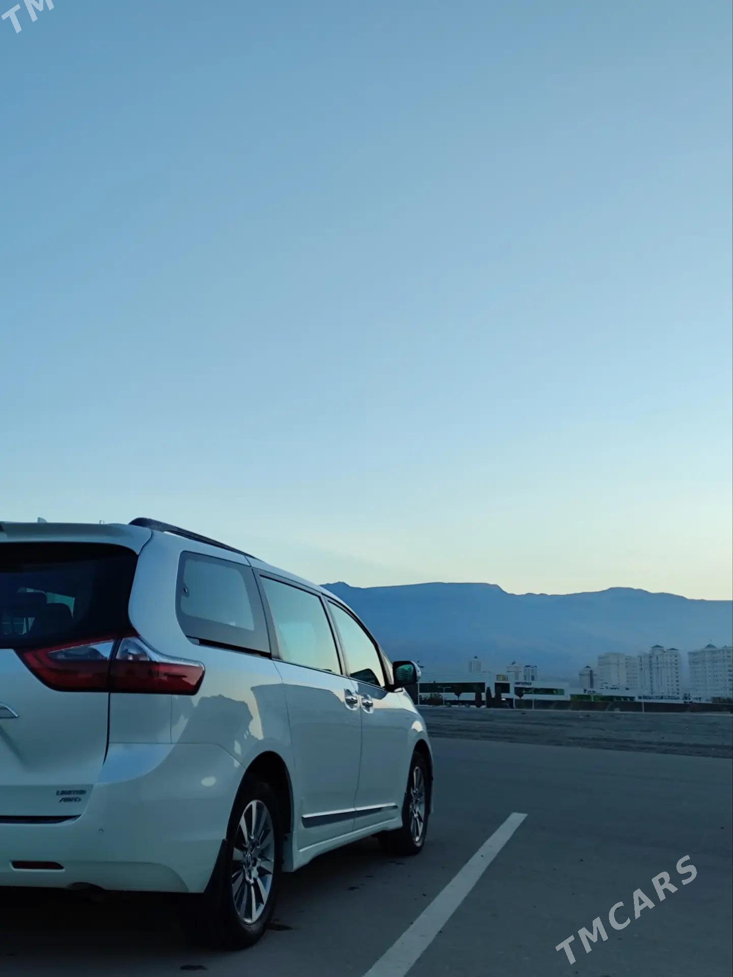 Toyota Sienna 2019 - 670 000 TMT - Ашхабад - img 7