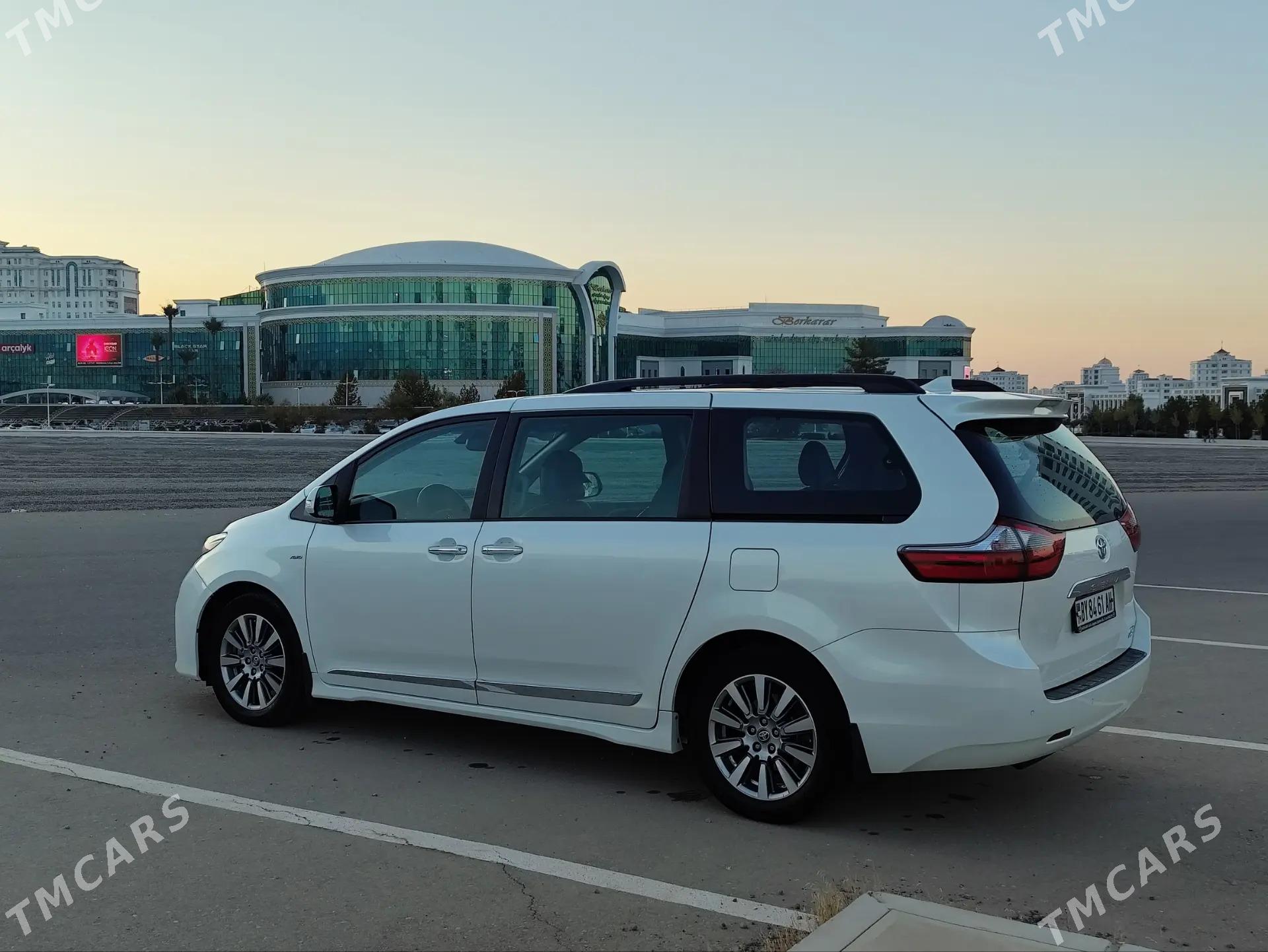 Toyota Sienna 2019 - 670 000 TMT - Ашхабад - img 10