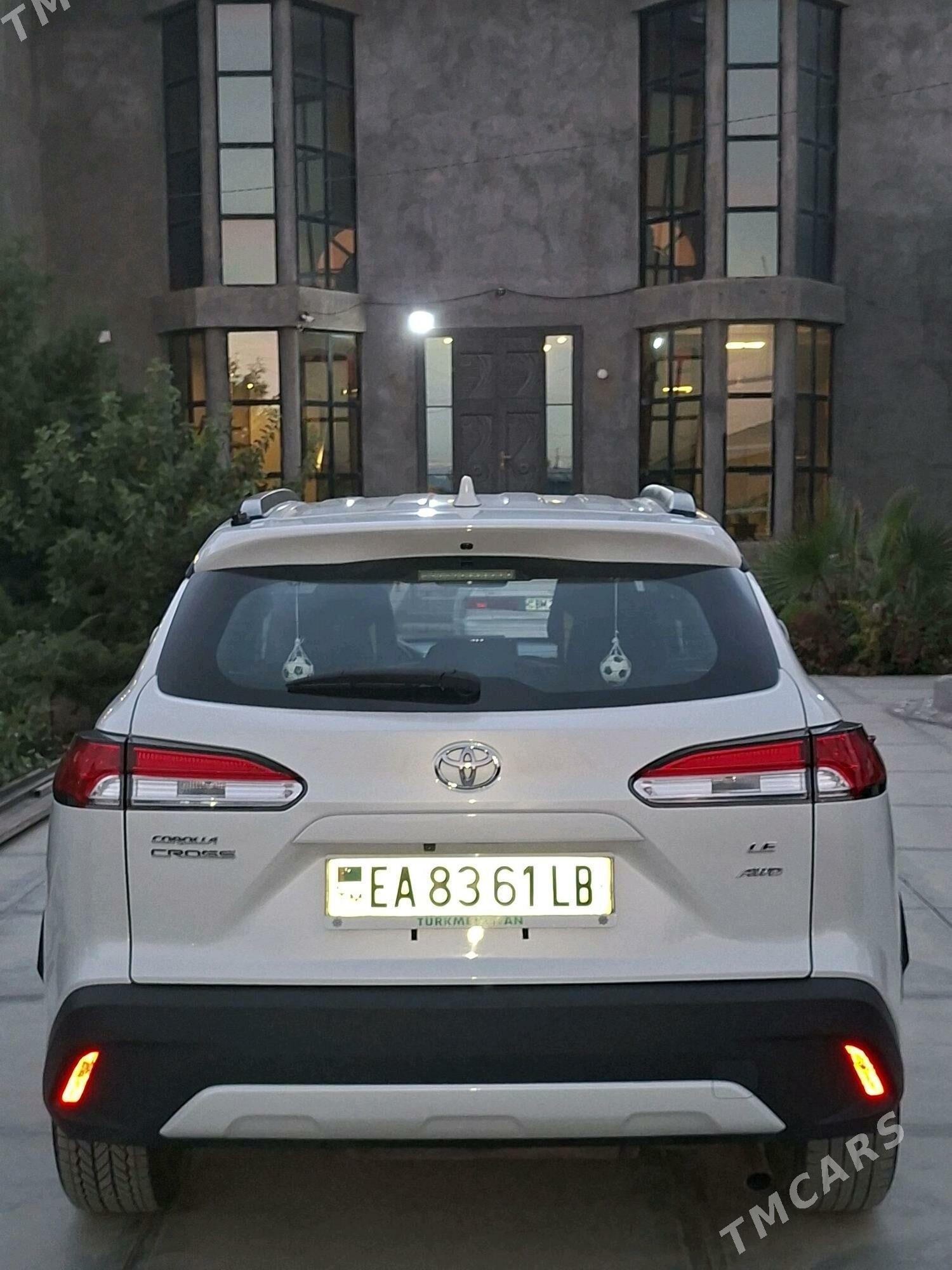 Toyota Corolla Cross 2023 - 340 000 TMT - Койтендаг - img 2