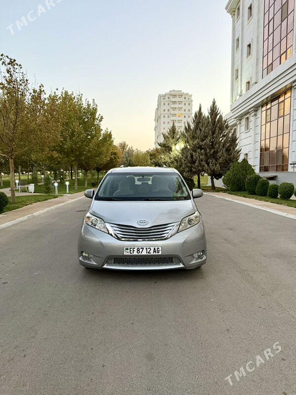 Toyota Sienna 2016 - 335 000 TMT - Aşgabat - img 3