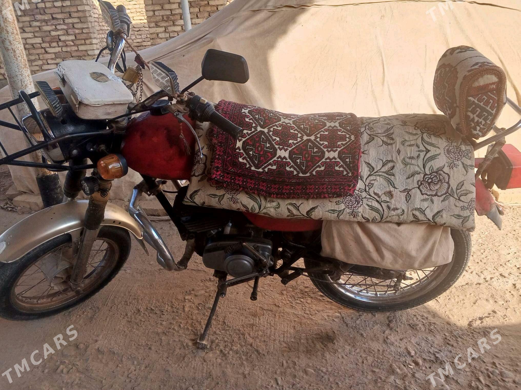 Iž Planeta 5 1980 - 4 000 TMT - Бабадайхан - img 4