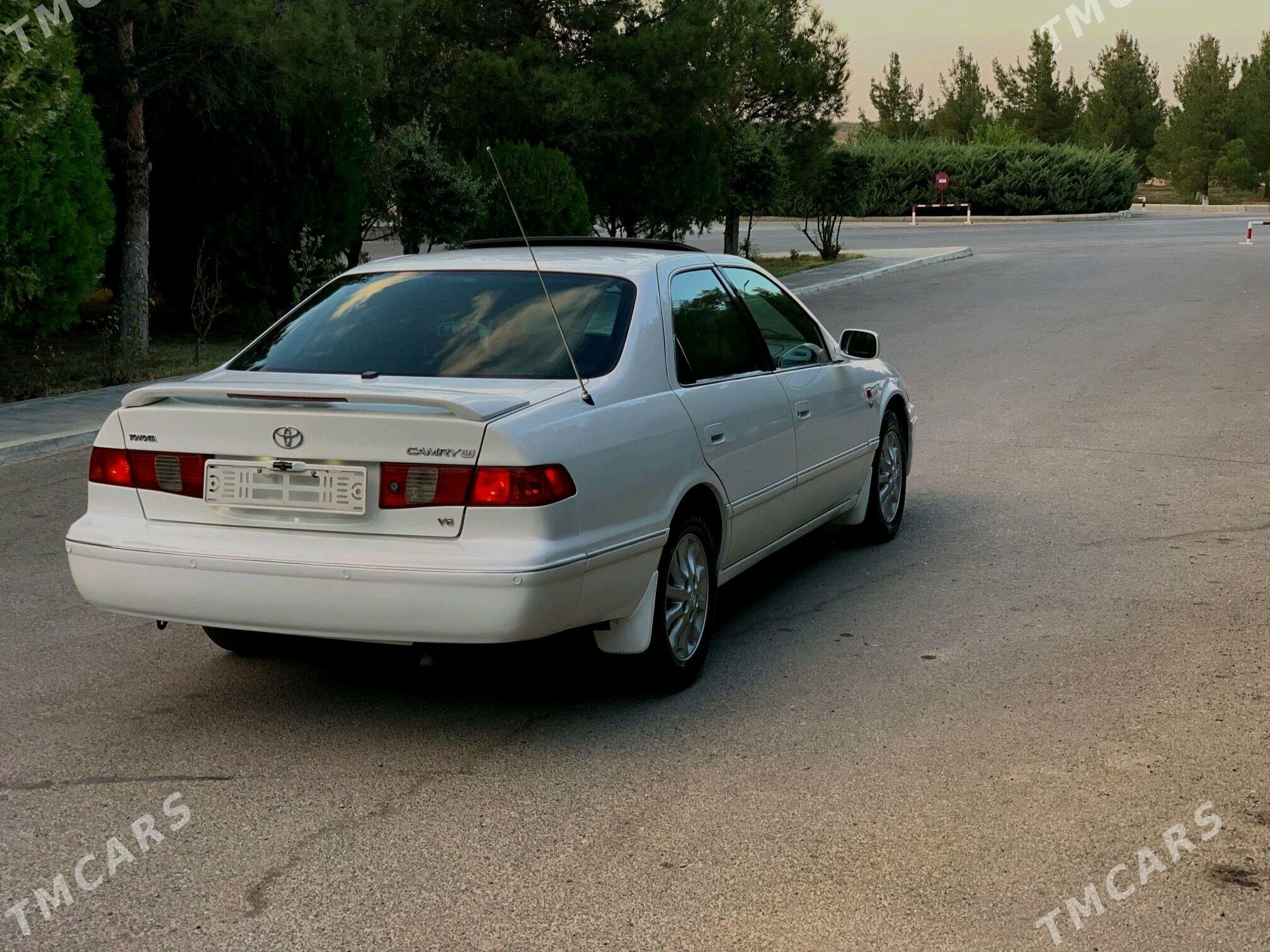 Toyota Camry 2000 - 176 000 TMT - Бахарден - img 2