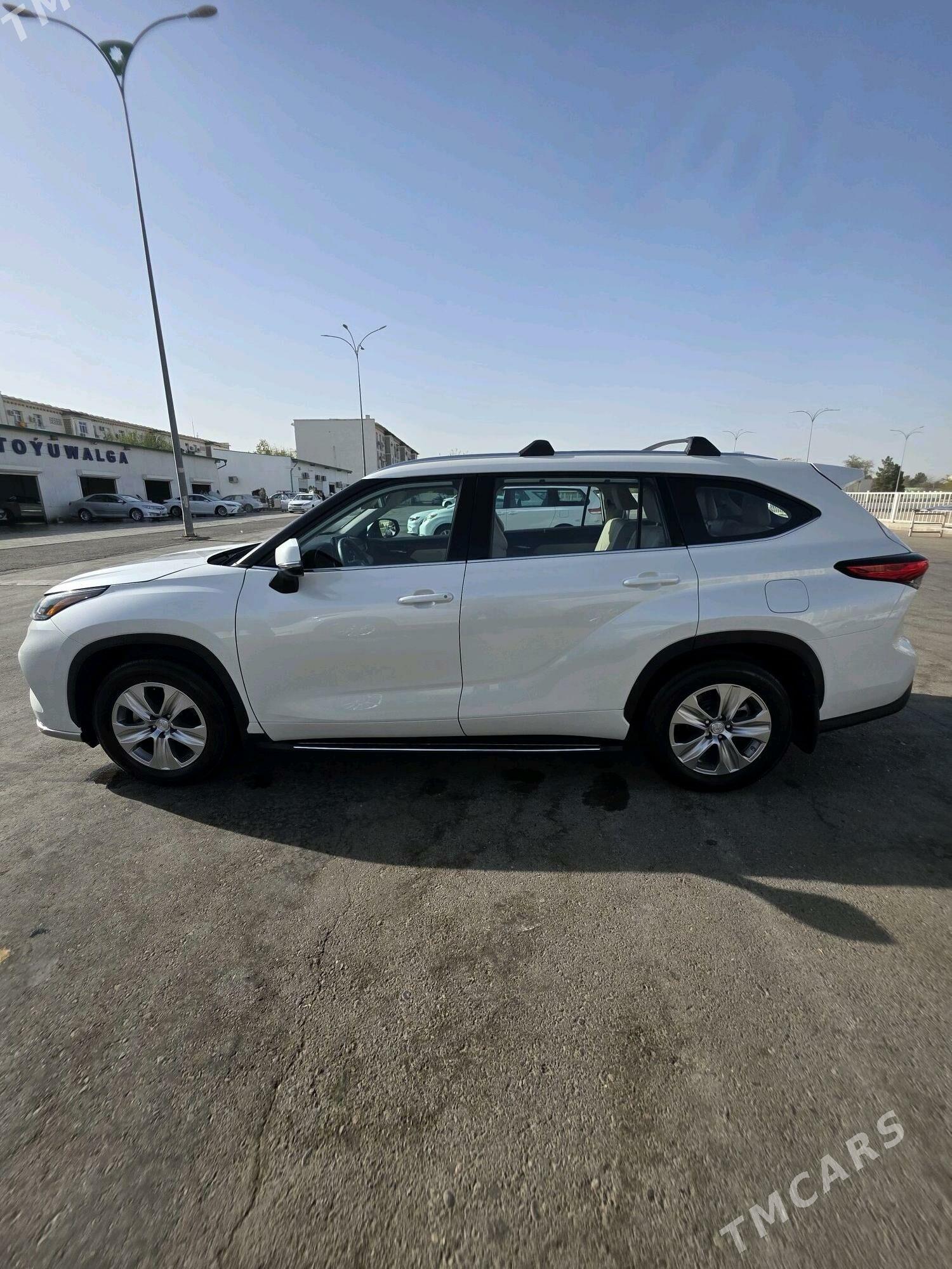 Toyota Highlander 2021 - 620 000 TMT - 4 мкр - img 3