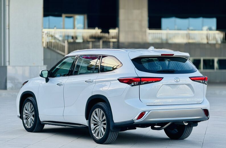 Toyota Highlander 2021 - 519 500 TMT - Ашхабад - img 9