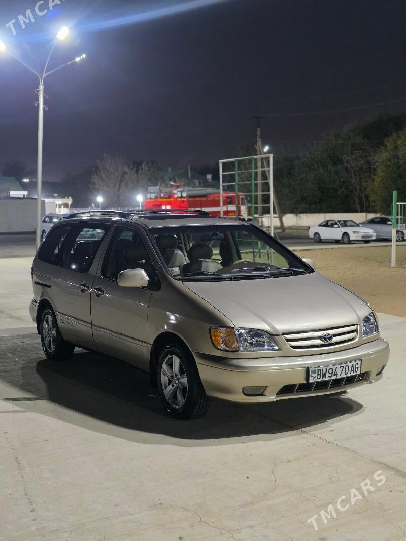 Toyota Sienna 2002 - 164 000 TMT - Хитровка - img 4