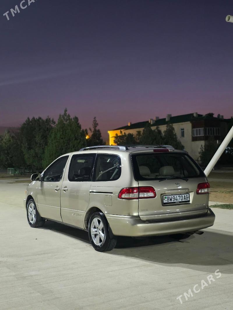 Toyota Sienna 2002 - 164 000 TMT - Хитровка - img 2