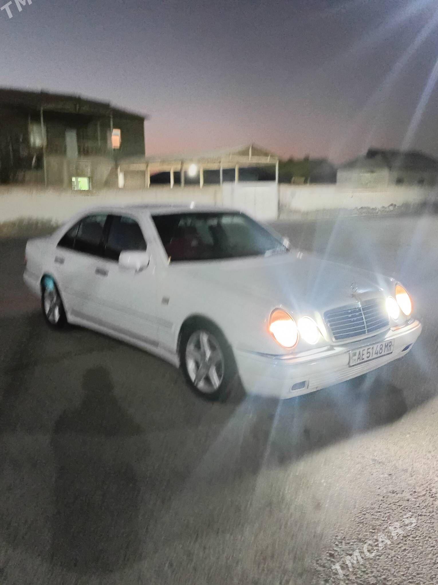 Mercedes-Benz W212 1999 - 90 000 TMT - Mary - img 5