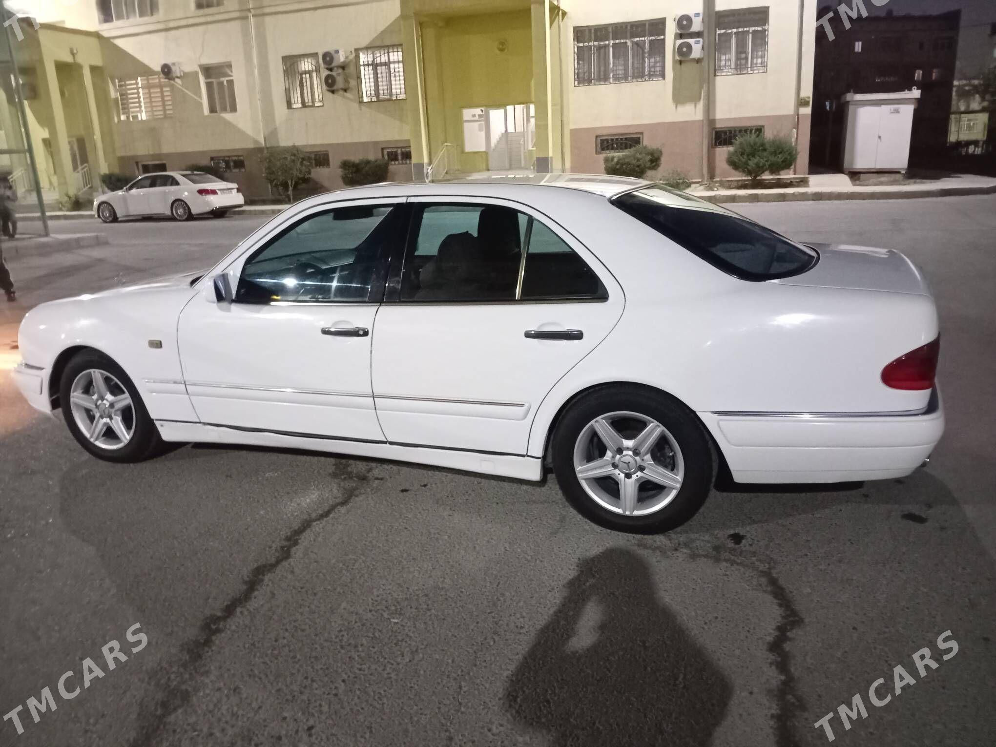 Mercedes-Benz W212 1999 - 90 000 TMT - Mary - img 7