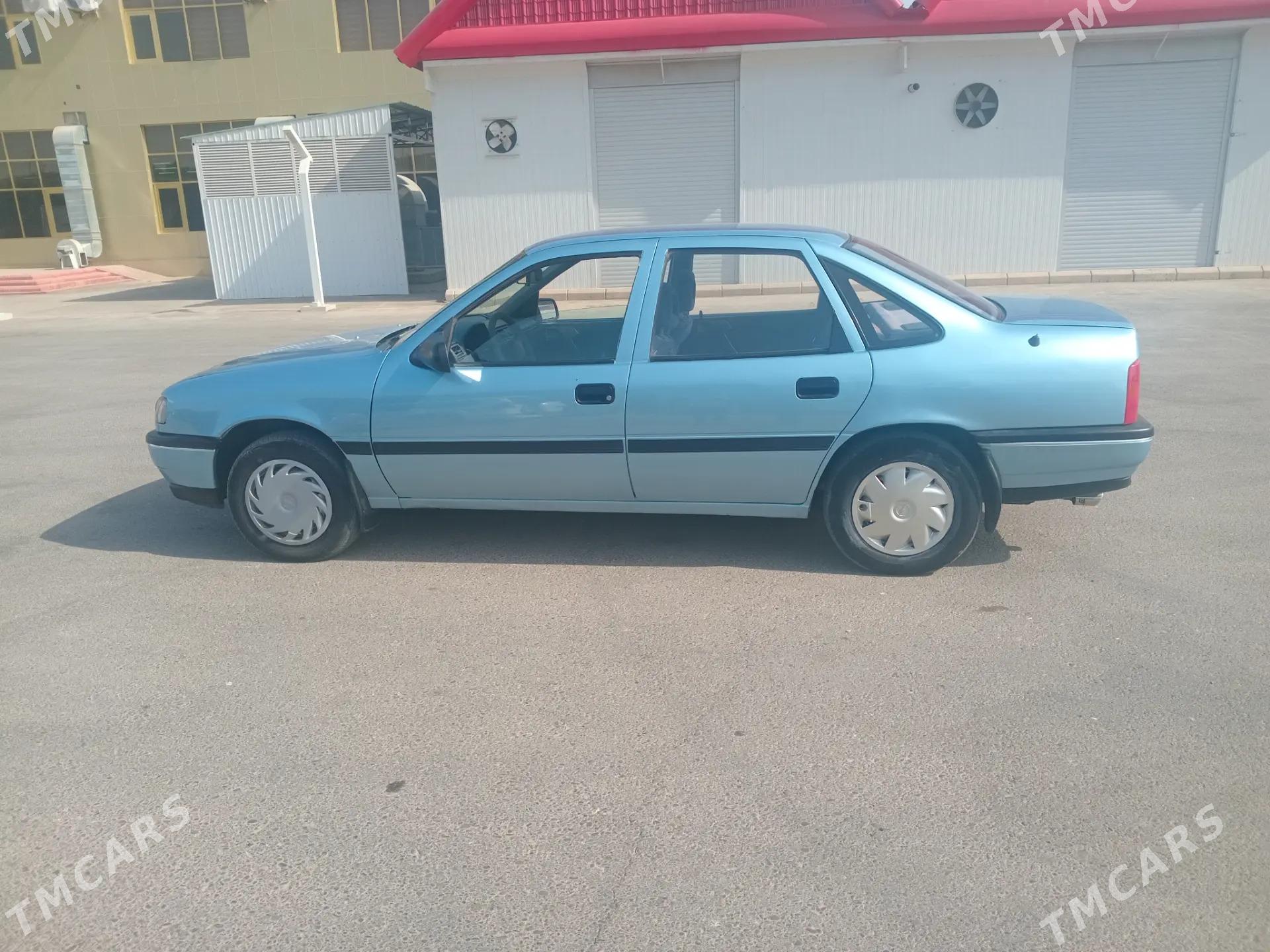 Opel Vectra 1990 - 38 000 TMT - Сакарчага - img 3