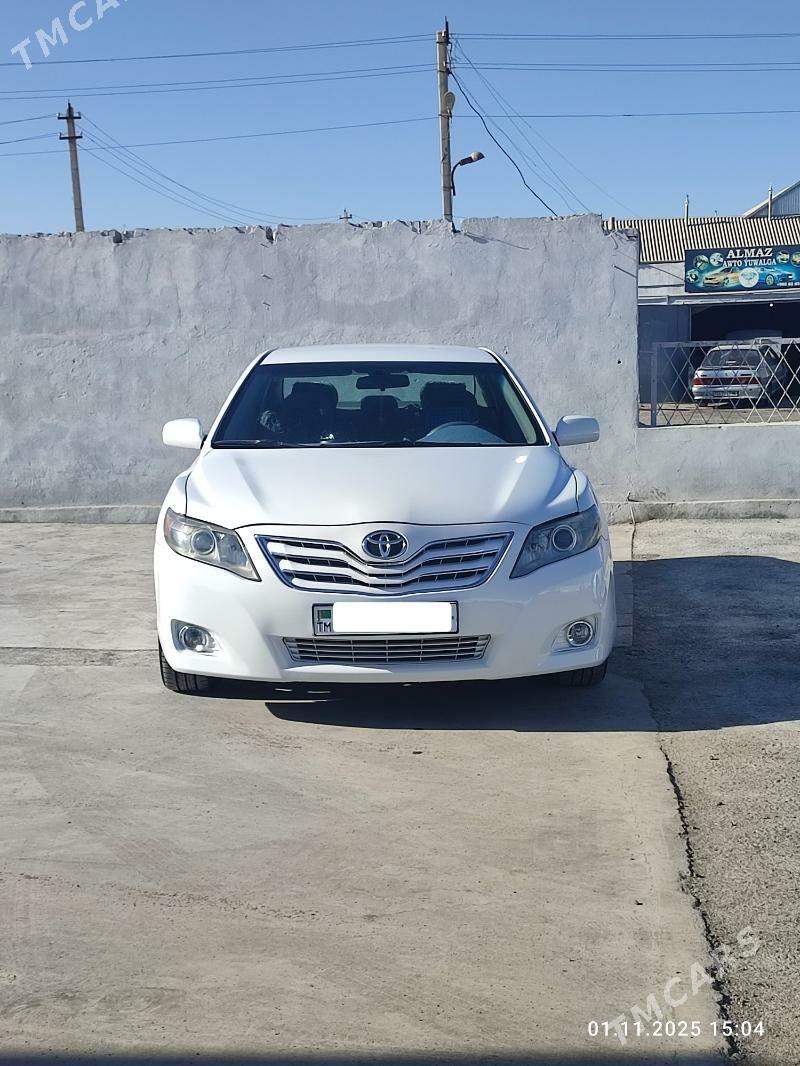 Toyota Camry 2011 - 220 000 TMT - Мары - img 5