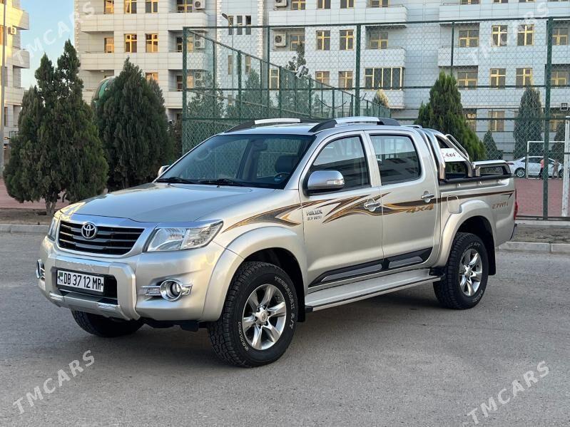 Toyota Hilux 2014 - 400 000 TMT - Мары - img 4