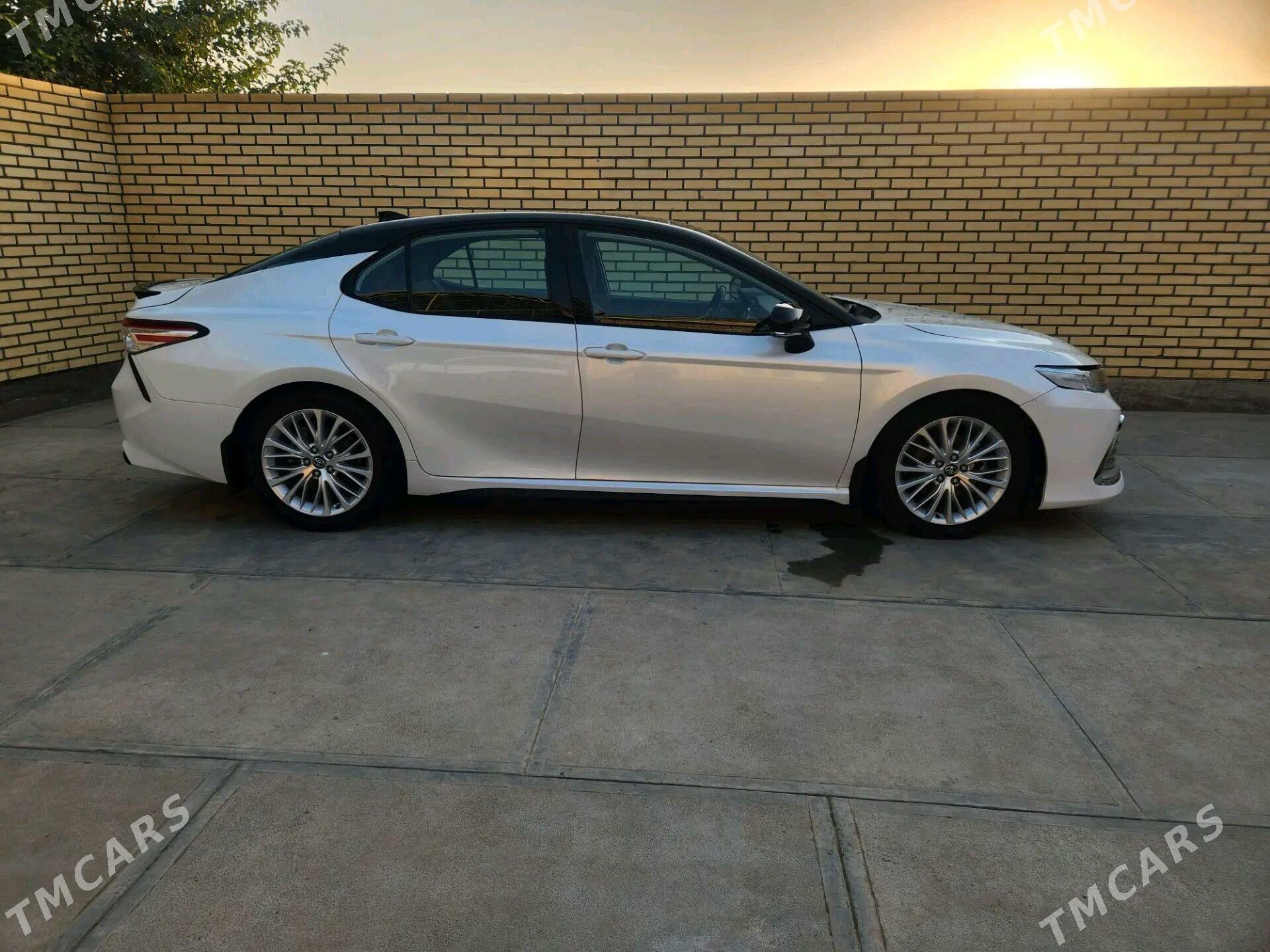 Toyota Camry 2020 - 325 000 TMT - Türkmengala - img 1