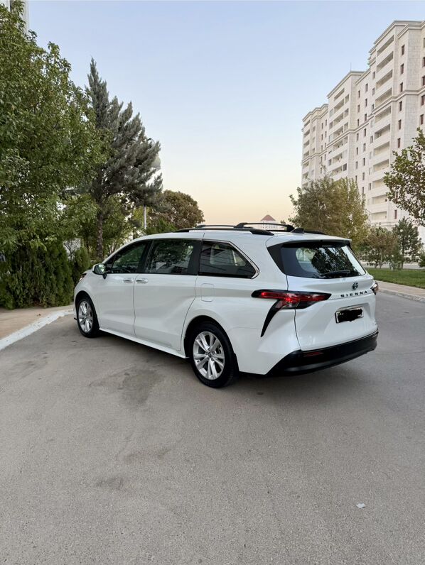Toyota Sienna 2023 - 460 000 TMT - Ашхабад - img 6