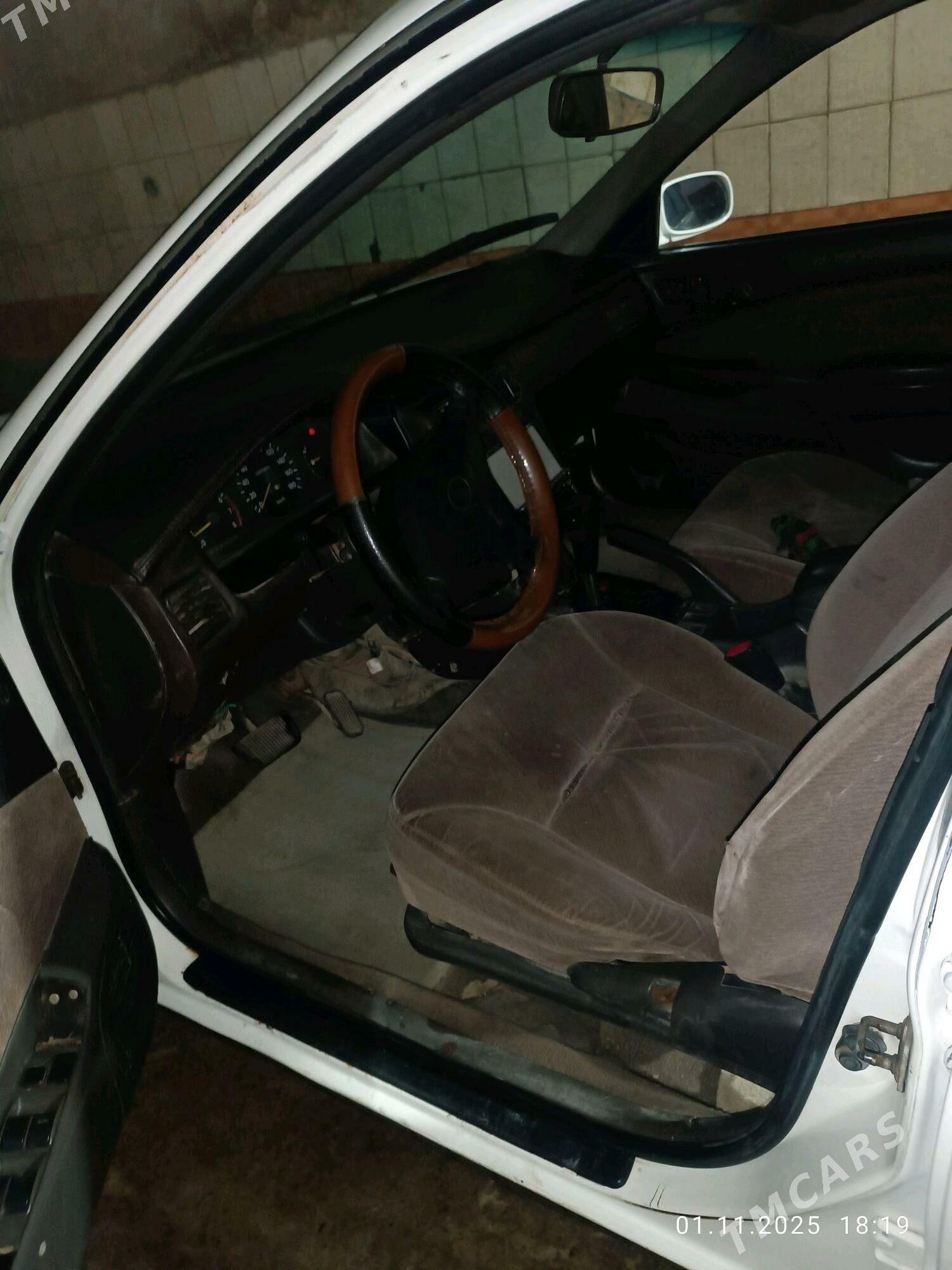 Toyota Corona 1993 - 65 000 TMT - Gubadag - img 6