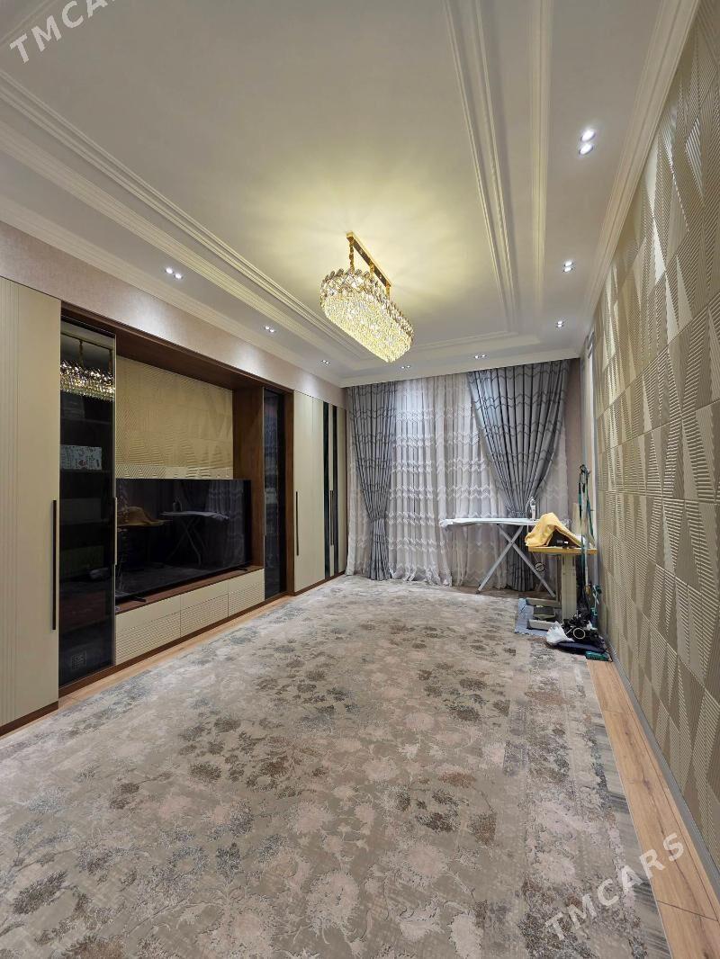 Gurtly 3 kom 3 etaj Yewro - Ашхабад - img 3