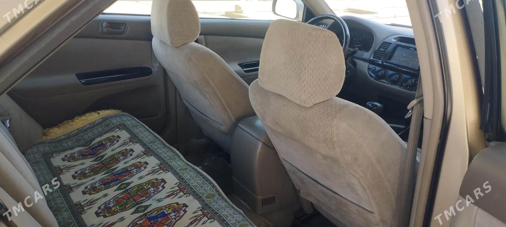 Toyota Camry 2002 - 230 000 TMT - Байрамали - img 2