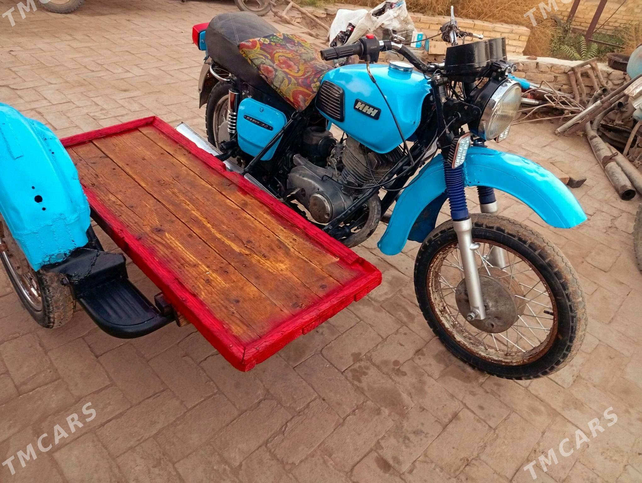 Iž Planeta 4 1987 - 8 000 TMT - Халач - img 3