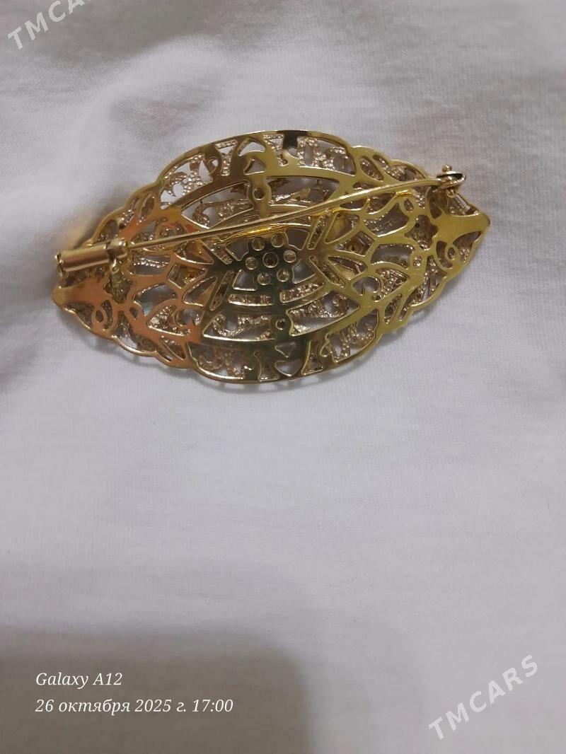 gyzyl broşka - Ак-Бугдайский этрап - img 2