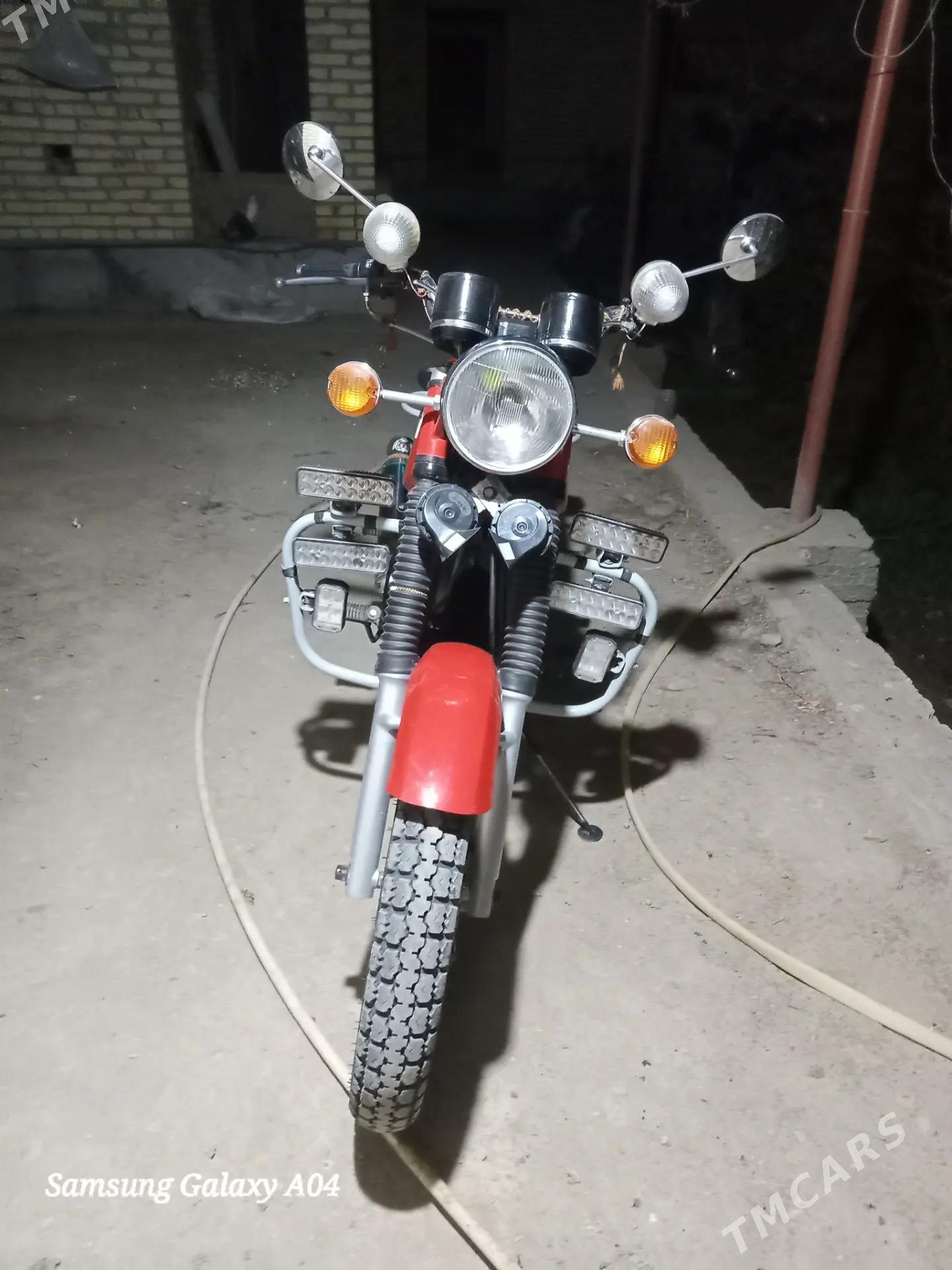 Jawa 300 2024 - 22 000 TMT - Saýat - img 1