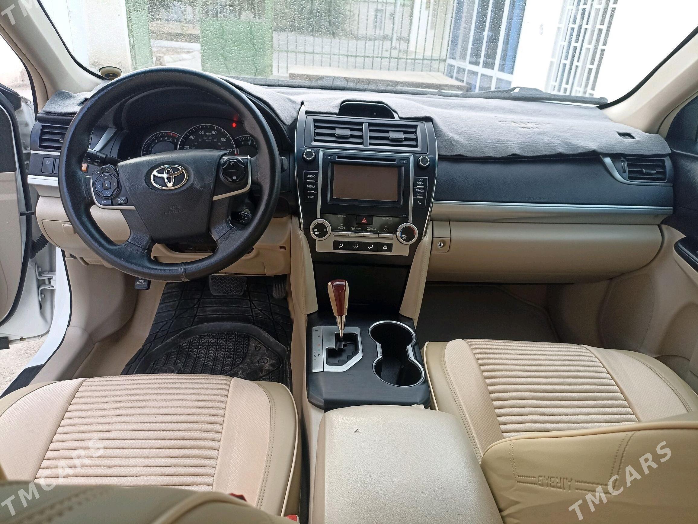 Toyota Camry 2012 - 235 000 TMT - Köşi - img 4