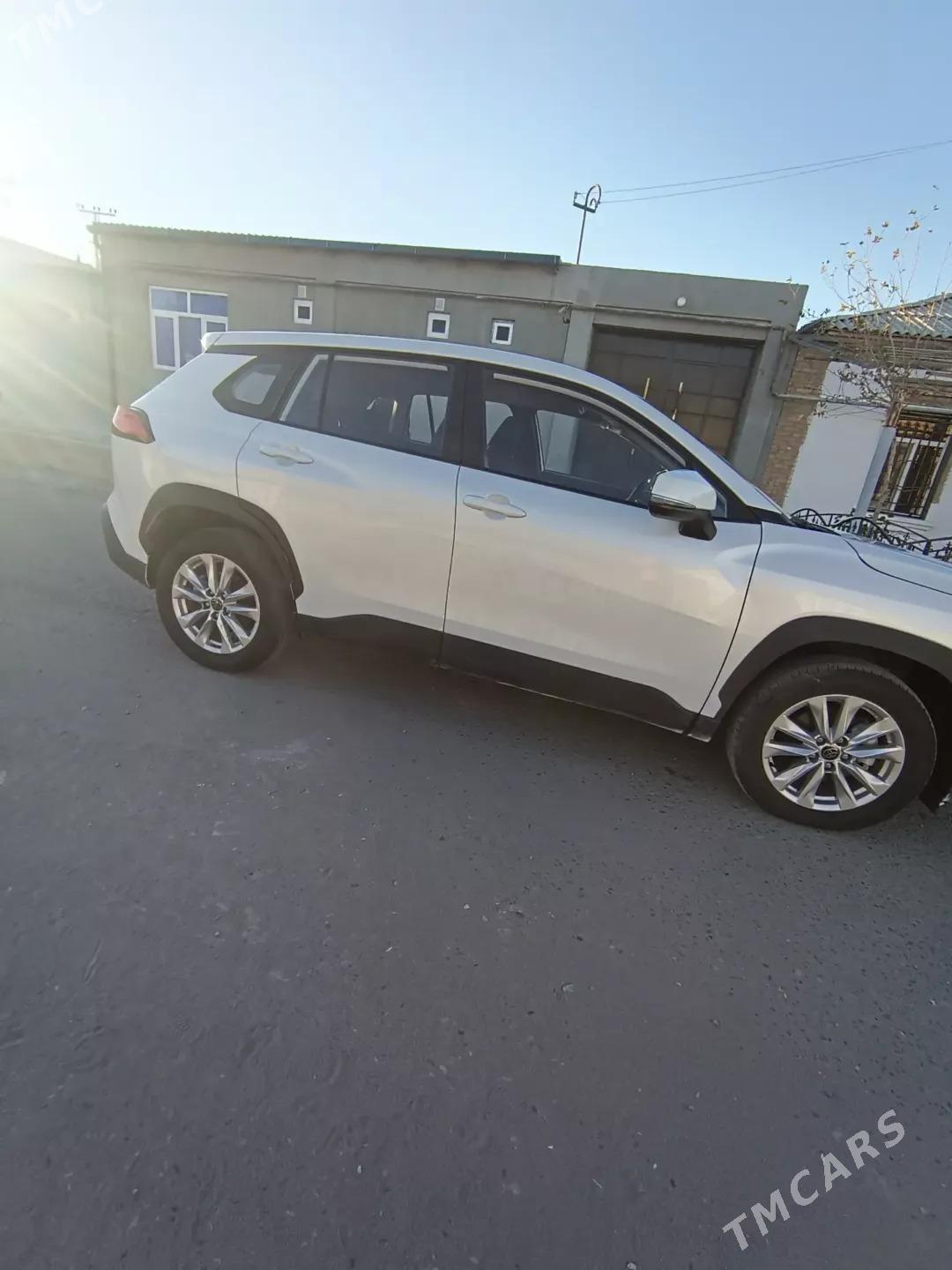 Toyota Corolla Cross 2025 - 405 000 TMT - Туркменабат - img 4