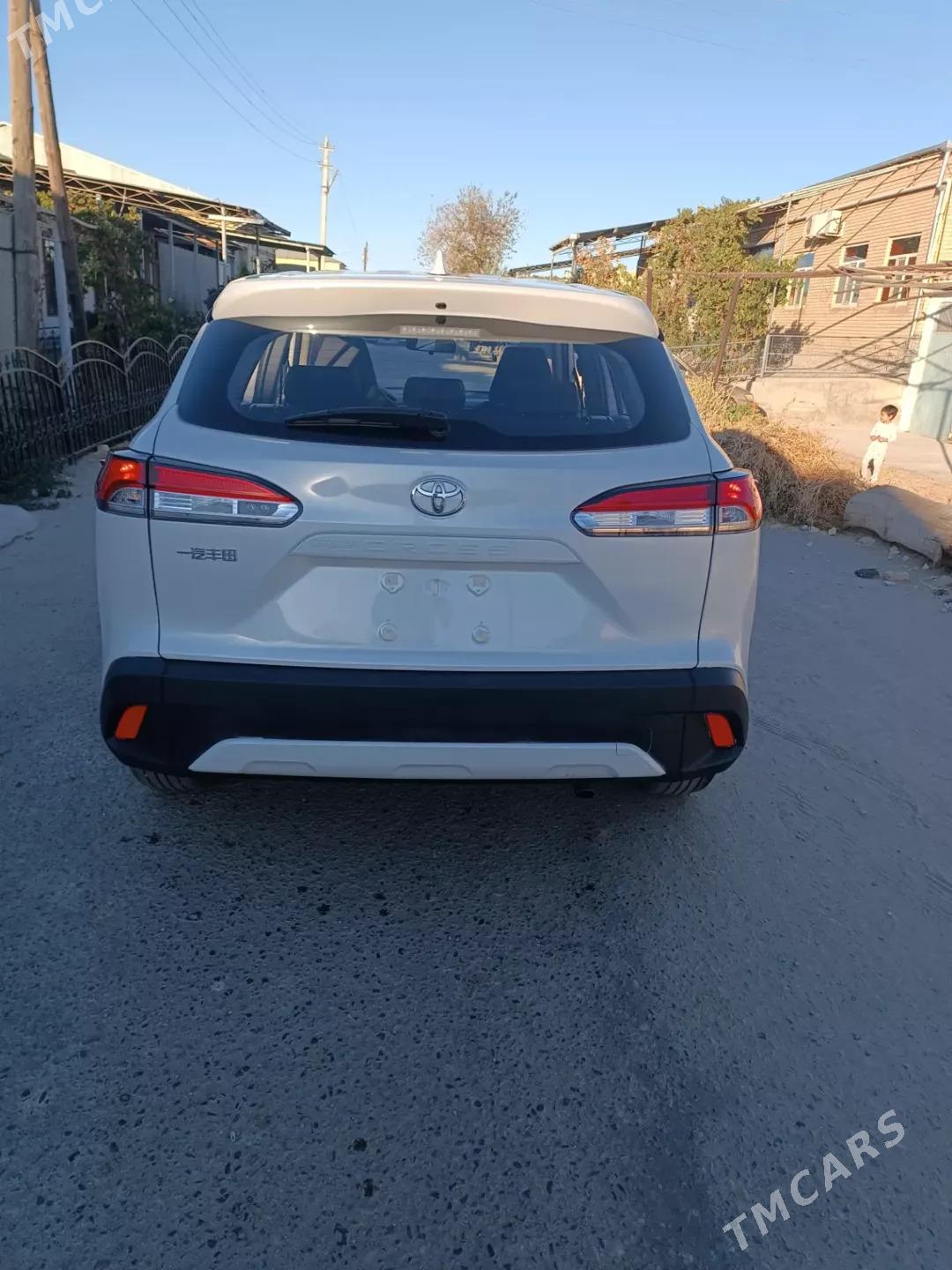 Toyota Corolla Cross 2025 - 405 000 TMT - Туркменабат - img 2