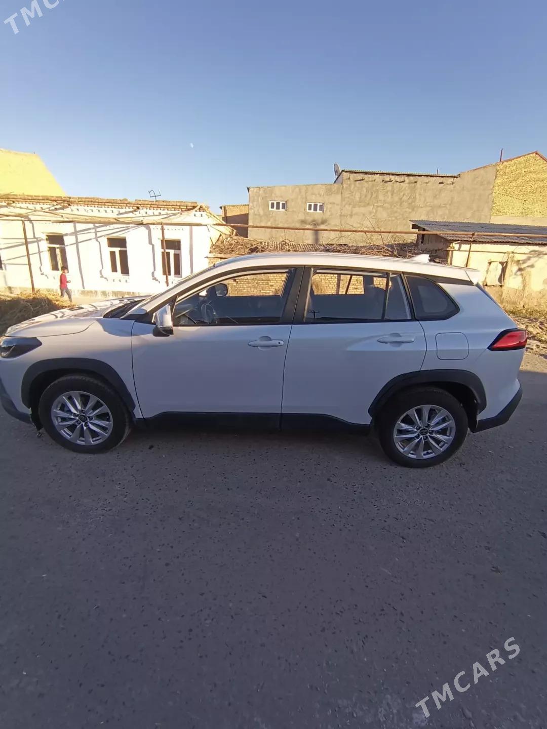 Toyota Corolla Cross 2025 - 405 000 TMT - Туркменабат - img 3