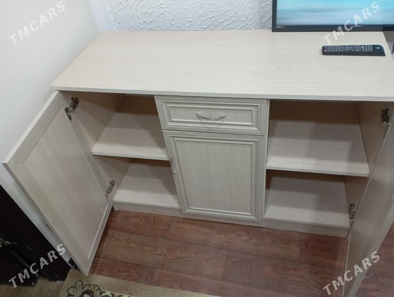 Шкаф,подставка,ковер - Туркменбаши - img 2